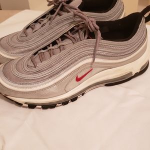 98 nike sneaker
